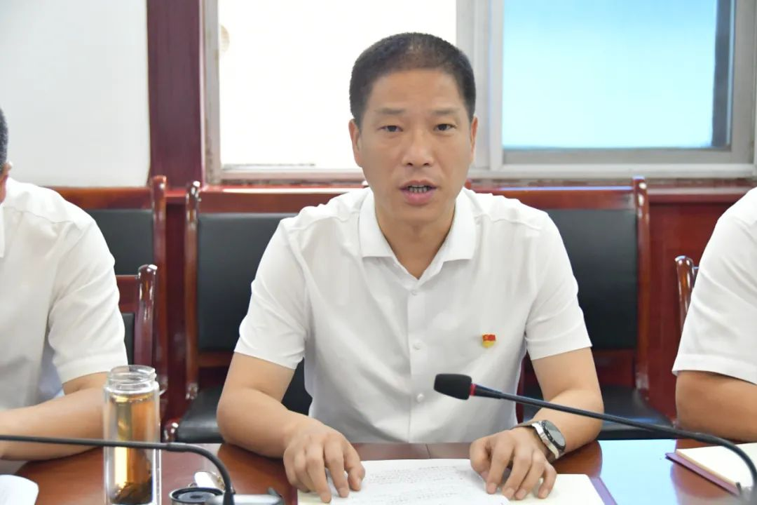 龙钢集团党委开展学习贯彻习近平新时代中国特色社会主义思想主题教育专题民主生活会会前集中学习 龙钢集团党委开展学习贯彻习近平新时代中国特色社会主义思想主题教育专题民主生活会会前集中学习
