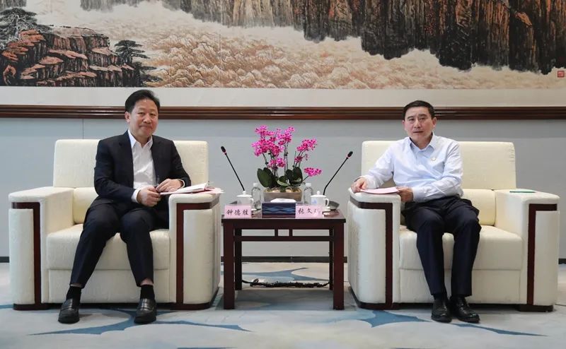 张文琪会见招商银行总行副行长钟德胜一行 张文琪会见招商银行总行副行长钟德胜一行