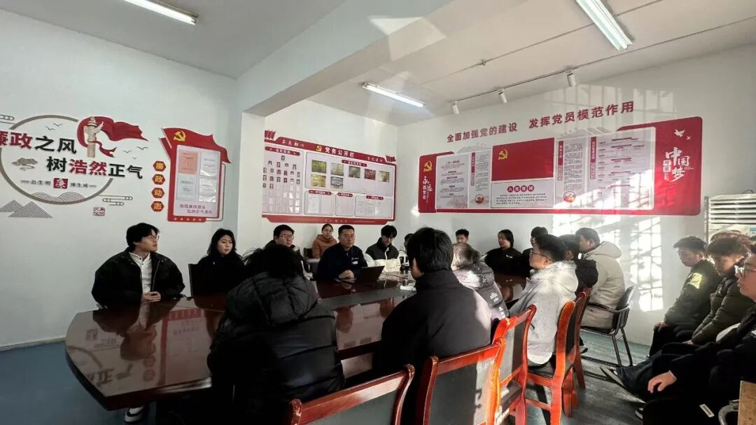 校企联动促成长!陕西工商职业学院师生走进龙钢集团3D打印开发中心 校企联动促成长!陕西工商职业学院师生走进龙钢集团3D打印开发中心