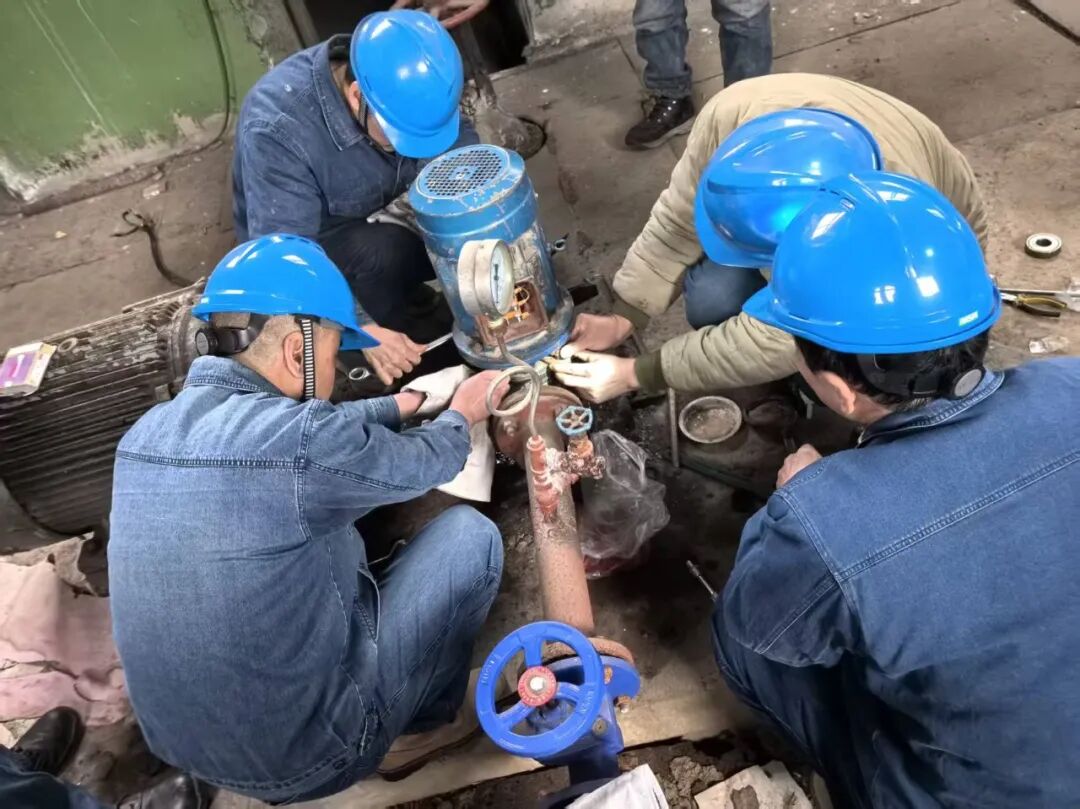 红光物流公司:年末巡检排隐患,协同抢修保运行 红光物流公司:年末巡检排隐患,协同抢修保运行