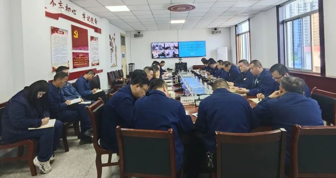 龙钢集团公司召开清明假期安全防范暨4月份安全环保工作会 龙钢集团公司召开清明假期安全防范暨4月份安全环保工作会