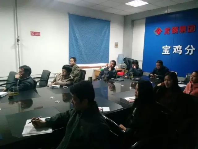 龙钢集团组织党员观看廉洁教育电影