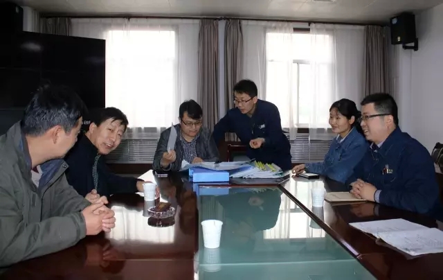 综合服务公司到龙钢公司炼钢厂学习先进管理经验