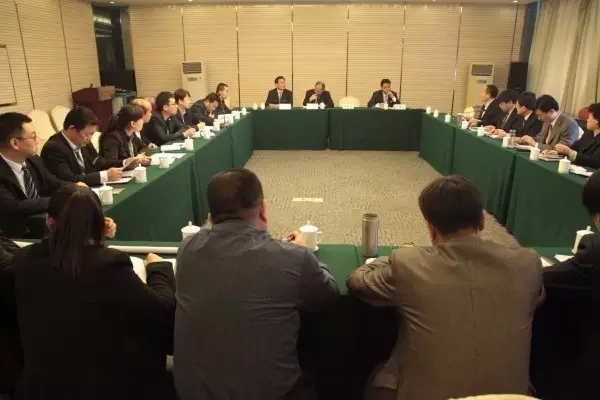 龙钢集团召开一季度纪检监察工作汇报会