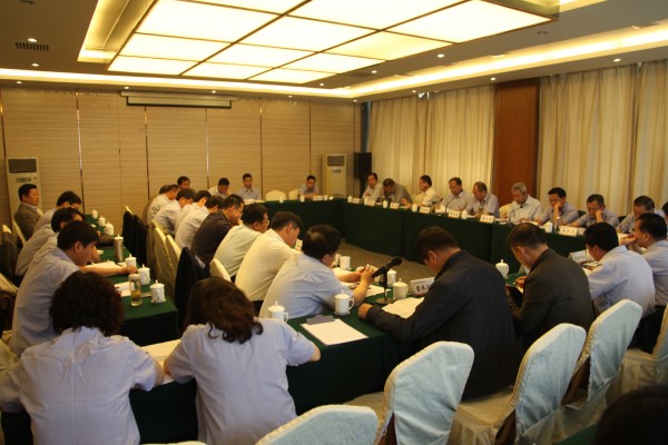龙钢集团召开5月份月度工作例会 龙钢集团召开5月份月度工作例会