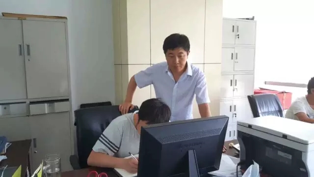 勇于开拓 积极创效 敬业奉献的标兵---陕钢集团2014-2016年度共产党员标兵冯玮 勇于开拓 积极创效 敬业奉献的标兵---陕钢集团2014-2016年度共产党员标兵冯玮