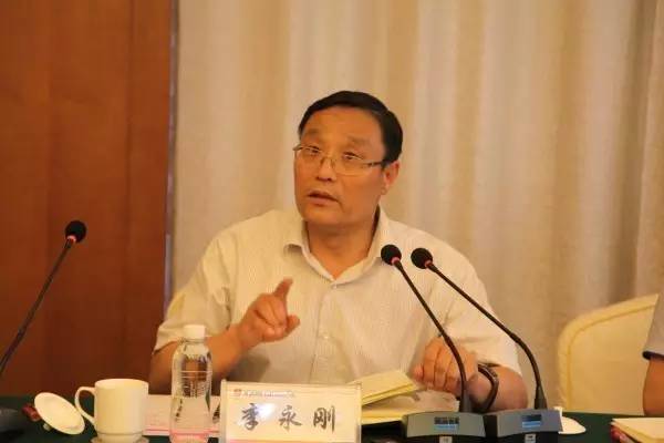 陕钢集团召开龙钢集团公司追赶超越汇报点评会