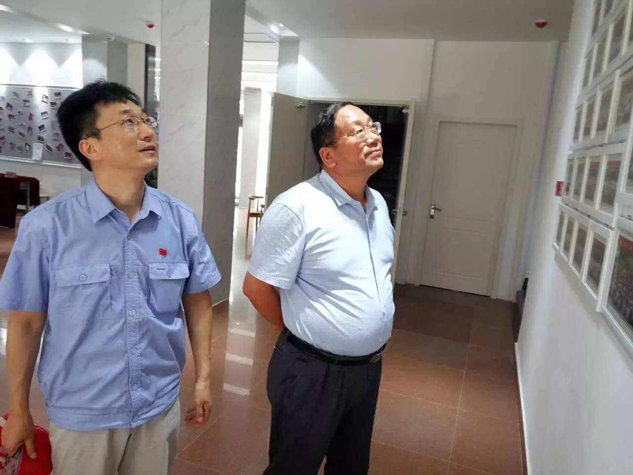 龙钢集团公司董事长、总经理董银师到西钢、红光物流公司调研