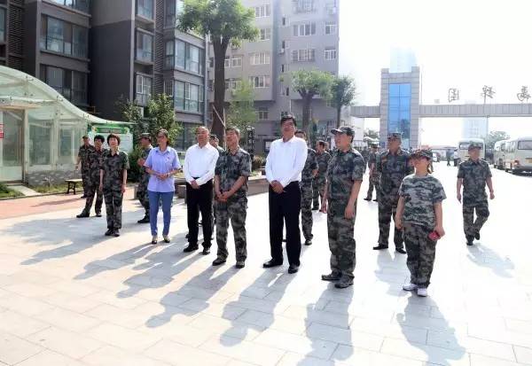 省人防宣传教育“双百工程”现场会在综合服务公司禹锦园小区召开