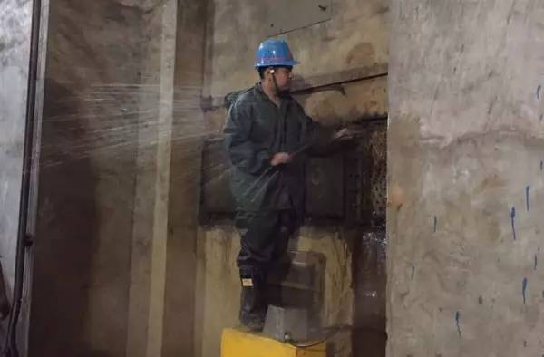责任，在汗水中闪光