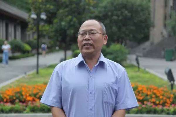 龙钢集团开展纪念建军90周年复转退伍军人革命传统教育活动