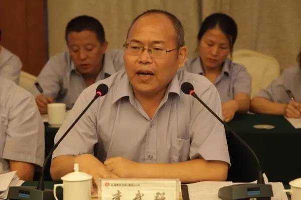 龙钢集团召开7月份月度工作例会及追赶超越考核点评会