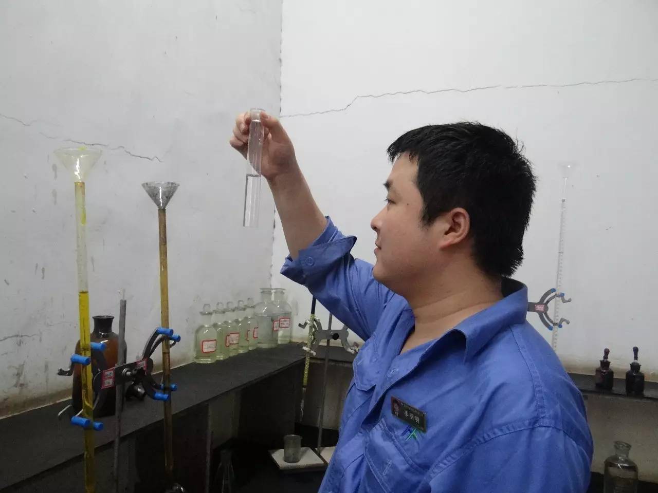 平凡岗位上积极上进的普通青年