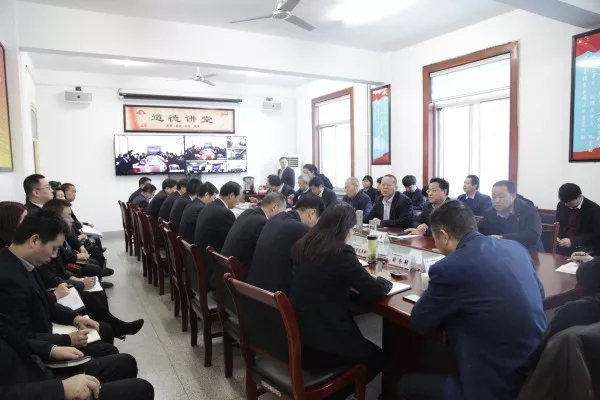 龙钢集团公司召开“吃拿卡要”问题专项治理动员部署大会 龙钢集团公司召开“吃拿卡要”问题专项治理动员部署大会