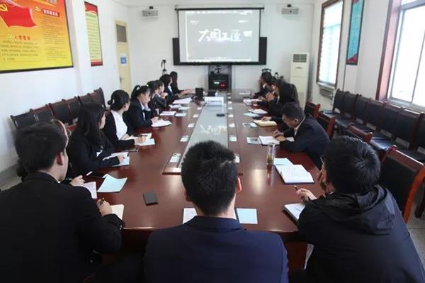 心灵的洗礼——龙钢集团公司举办第三期道德讲堂活动 心灵的洗礼——龙钢集团公司举办第三期道德讲堂活动