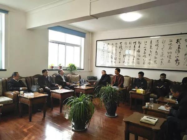 唐鑫、杨召朋到西钢、红光物流公司检查指导工作 唐鑫、杨召朋到西钢、红光物流公司检查指导工作