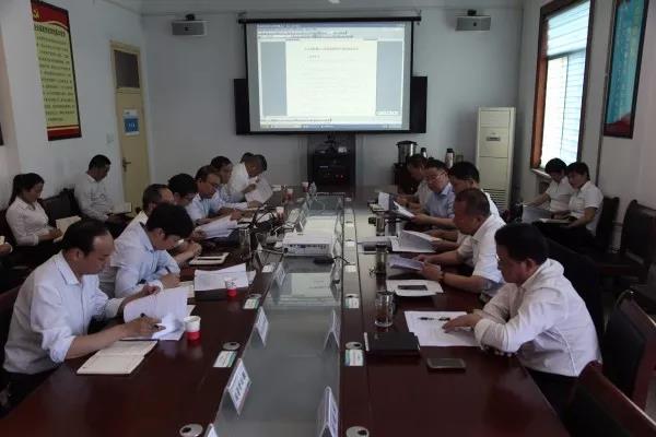 龙钢集团党委中心组进行党风廉政专题学习 龙钢集团党委中心组进行党风廉政专题学习
