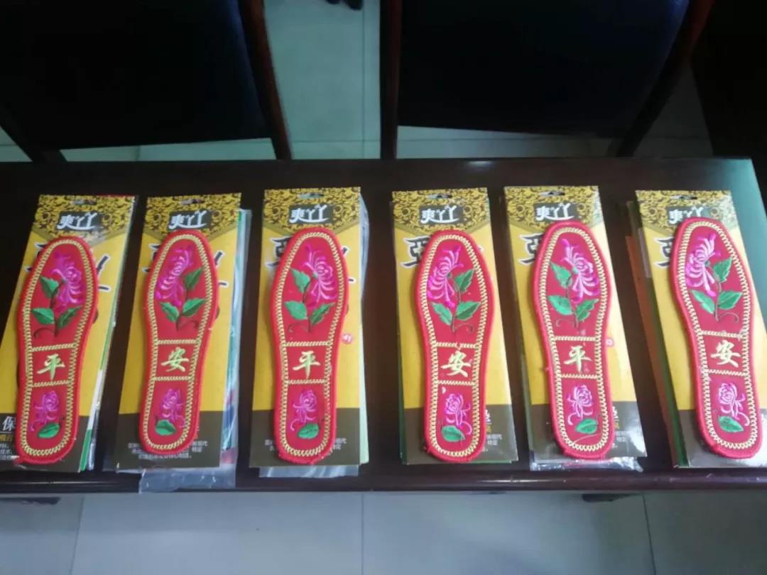 一封家书寄深情 千言万语说安全——龙钢集团公司组织开展“安全家书巡回诵读”活动 一封家书寄深情 千言万语说安全——龙钢集团公司组织开展“安全家书巡回诵读”活动