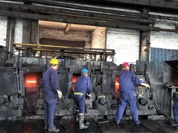 高温“战场”上的质量守卫者 高温“战场”上的质量守卫者