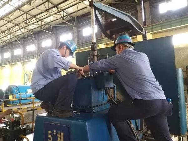 不同寻常的双休日 不同寻常的双休日