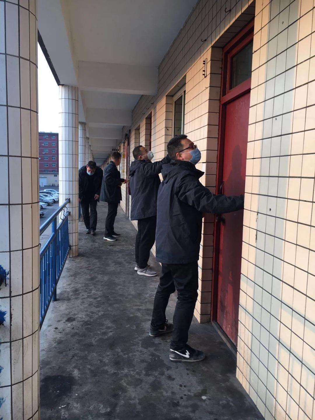 学雷锋 战疫情 稳生产 龙钢集团在行动 学雷锋 战疫情 稳生产 龙钢集团在行动