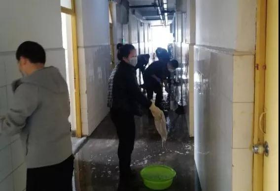 学雷锋 战疫情 稳生产 龙钢集团在行动 学雷锋 战疫情 稳生产 龙钢集团在行动