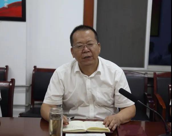一场触及灵魂的大讨论 一场触及灵魂的大讨论