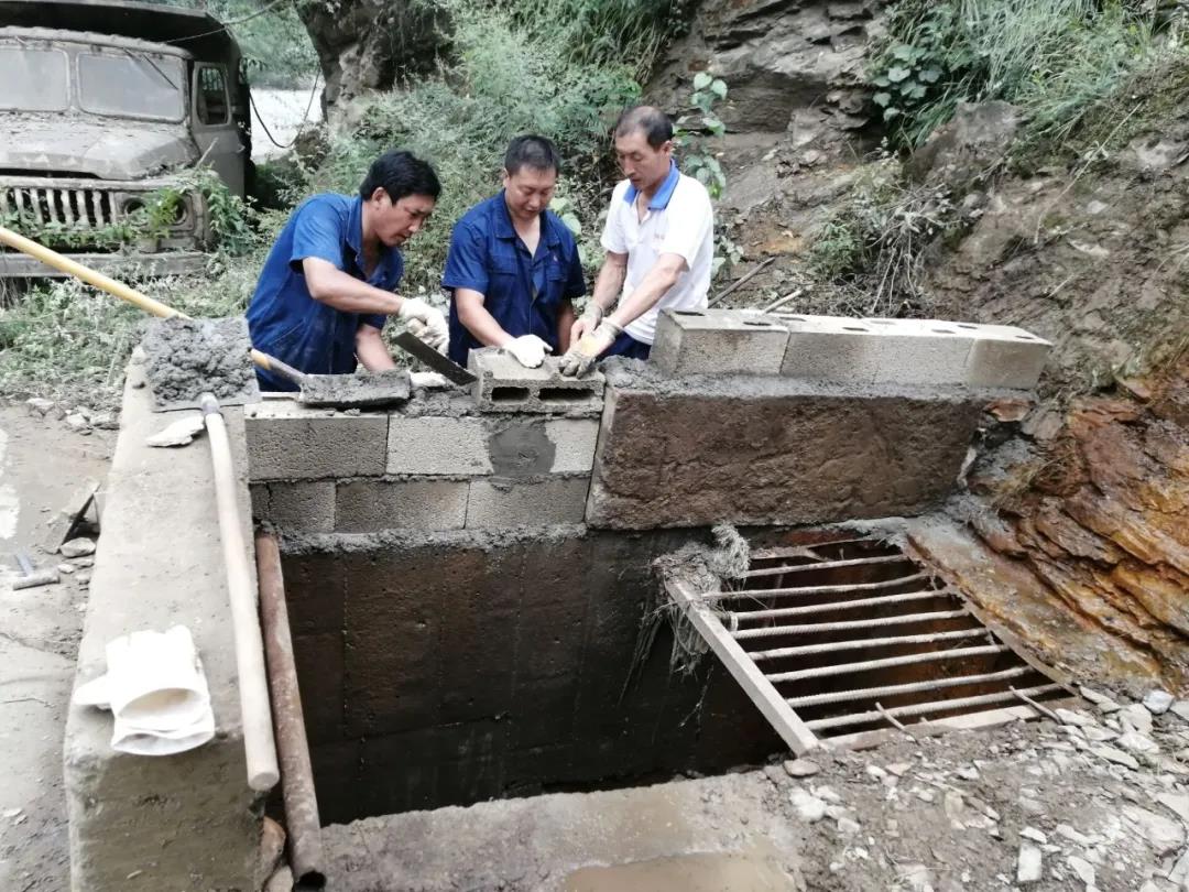 大西沟矿业公司：隐患治理刻不容缓 砌垒抹打各显神通