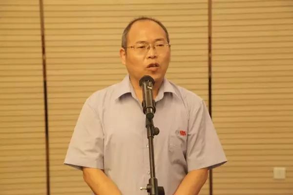 龙钢集团举办“喜迎十九大，我身边的共产党员”讲述会