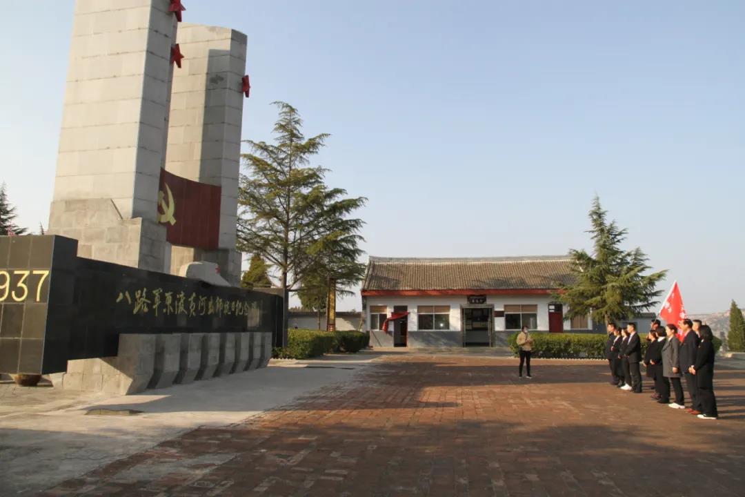 寻访红色足迹 传承红色基因 ——龙钢集团机关党群工作部党支部开展主题党日活动